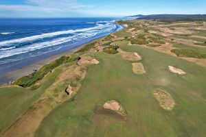 Pacific Dunes 12th Approach Aerial